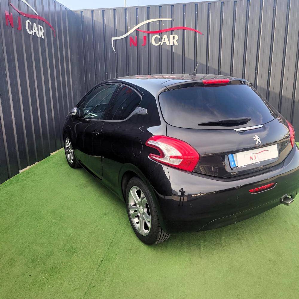 peugeot-208-2013-gasolina-1397cc