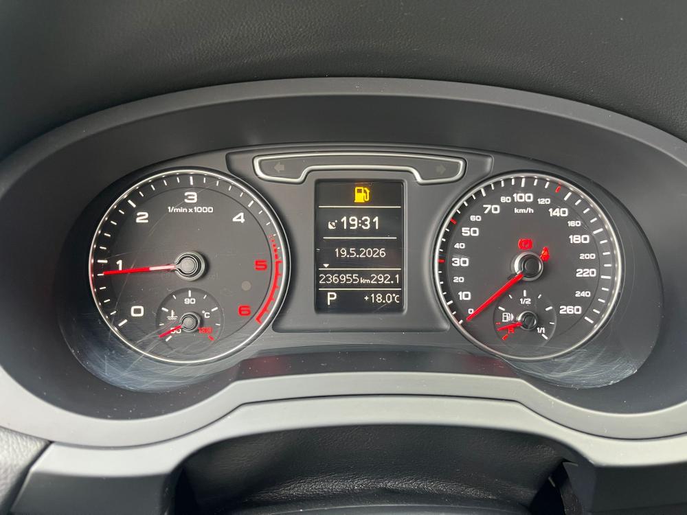 audi-q3-2011-diesel-1968cc