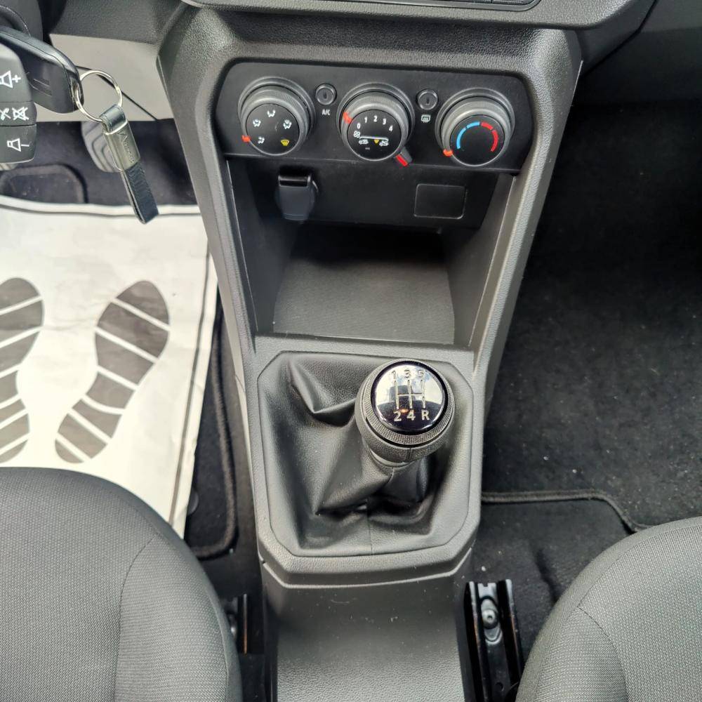 dacia-sandero-2025-gpl-999cc