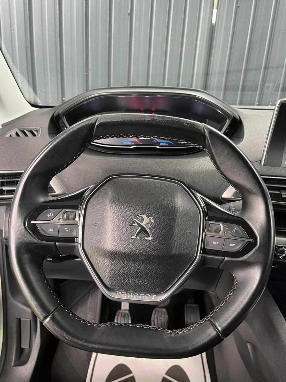 peugeot-3008-2018-diesel-1499cc