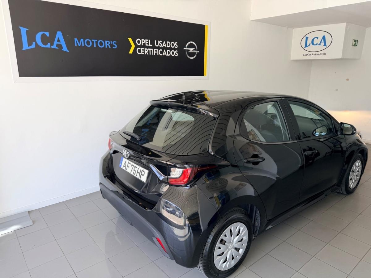toyota-yaris-2021-gasolina-998cc