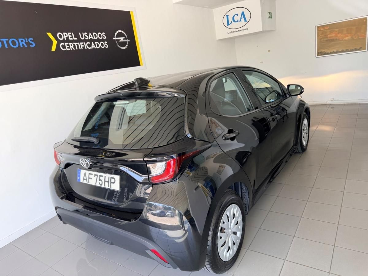 toyota-yaris-2021-gasolina-998cc