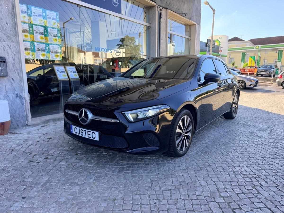 mercedes-benz-classe-a-2022-hibrido-1332cc