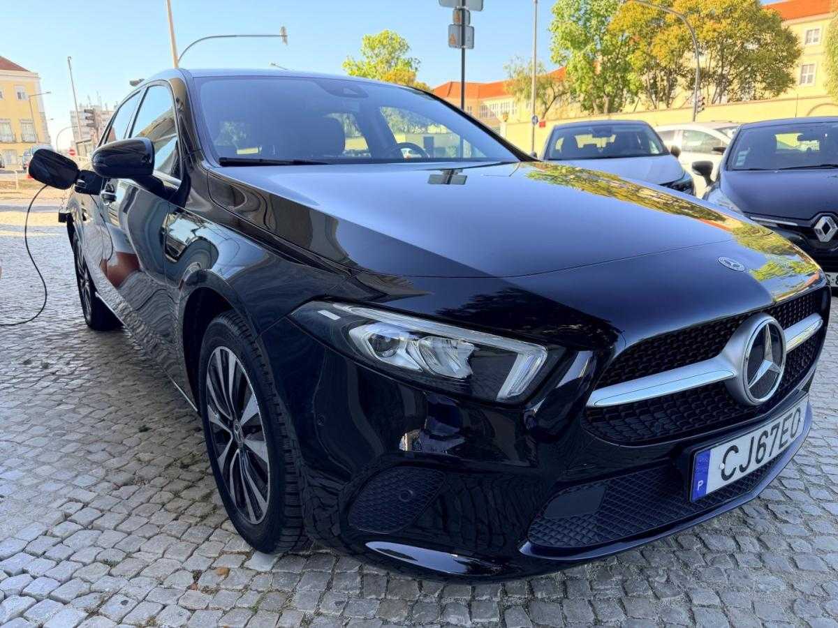 mercedes-benz-classe-a-2022-hibrido-1332cc