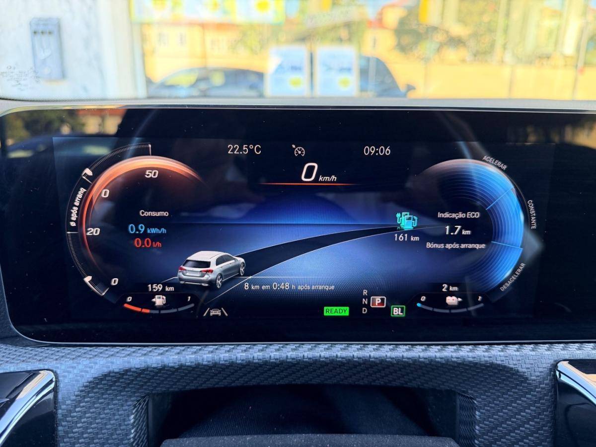 mercedes-benz-classe-a-2022-hibrido-1332cc