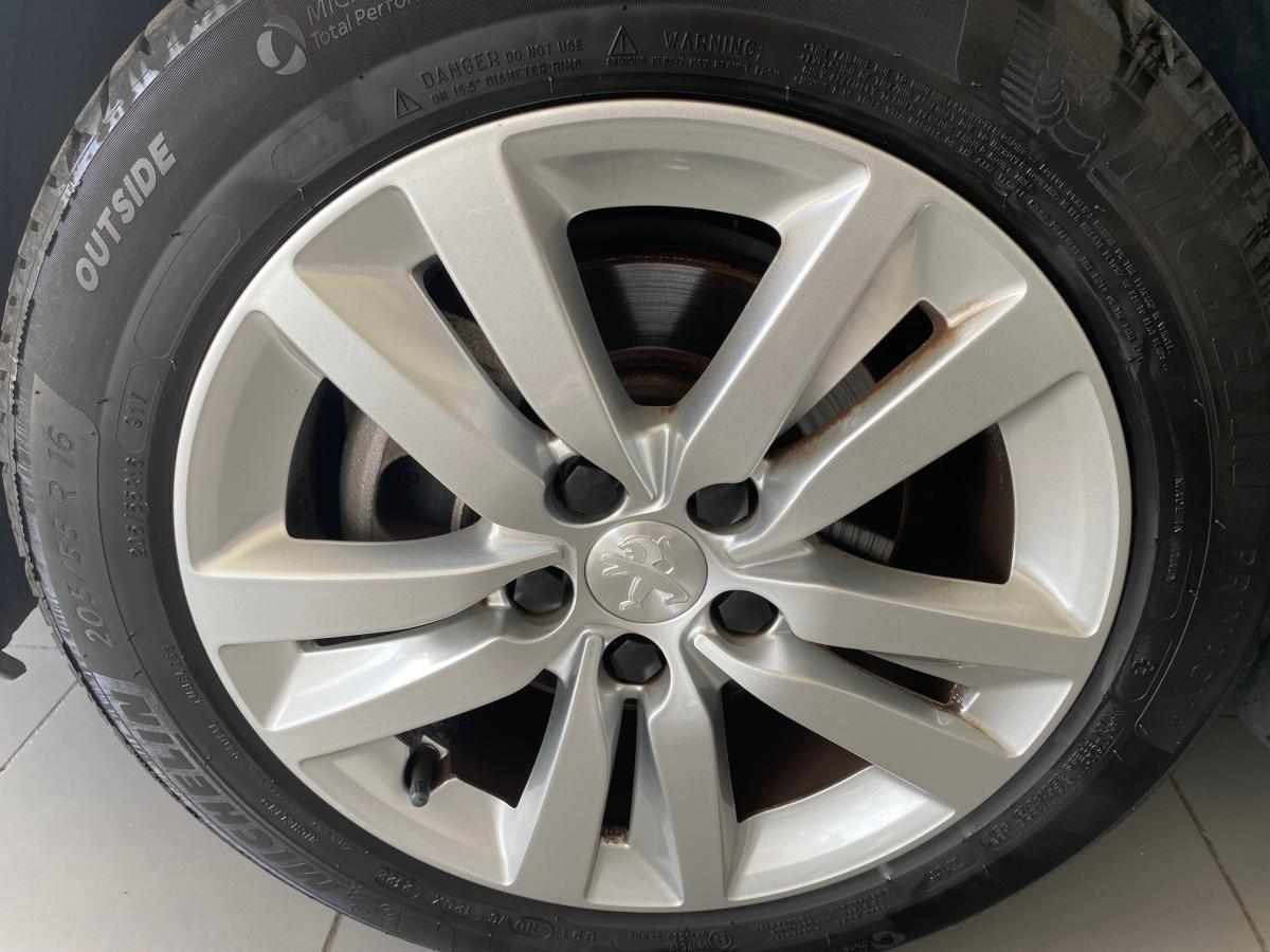 peugeot-308-sw-2021-gasolina-1200cc