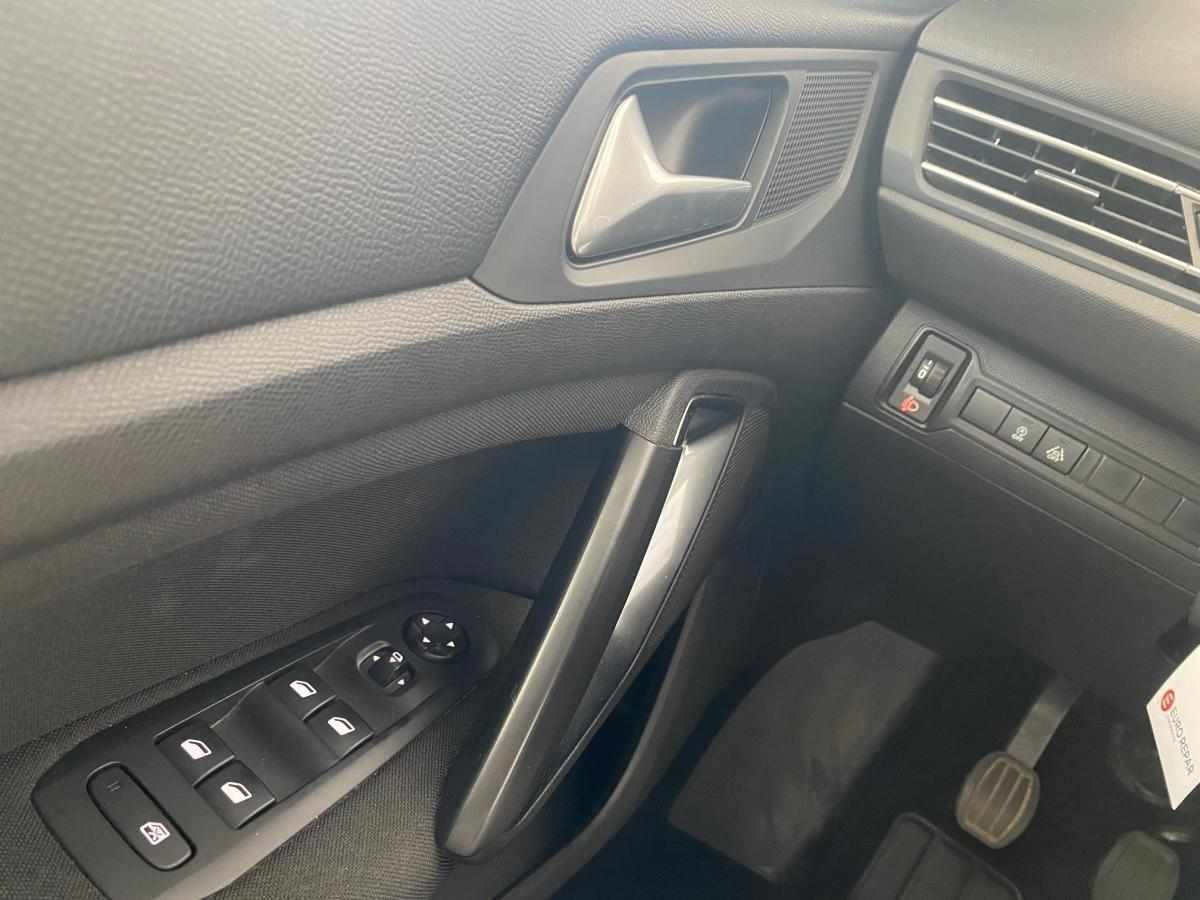peugeot-308-sw-2021-gasolina-1200cc