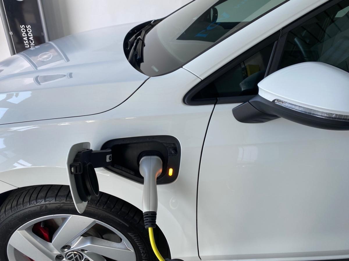 volkswagen-golf-2022-hibrido-1395cc