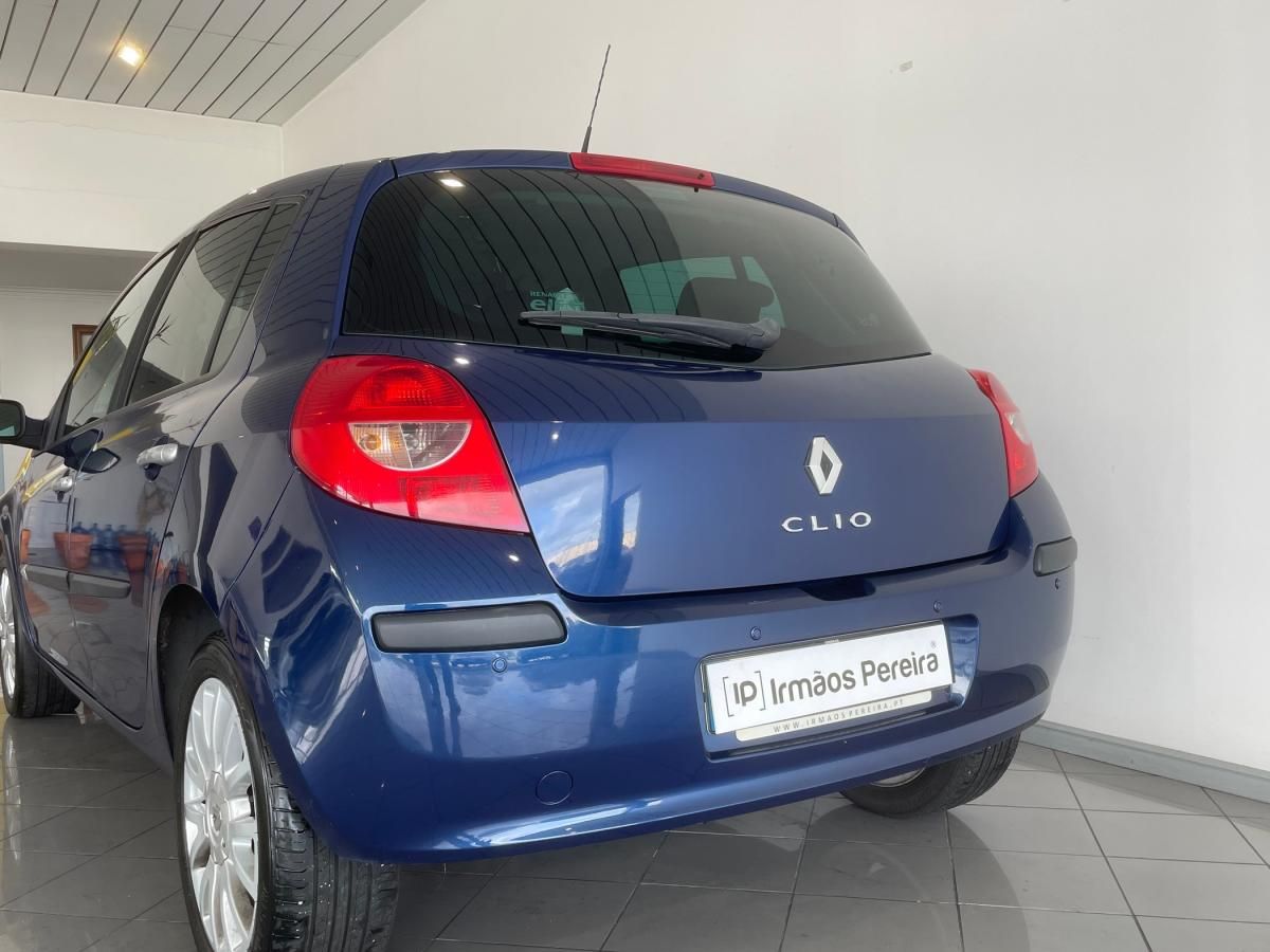 renault-clio-2008-gasolina-1149cc