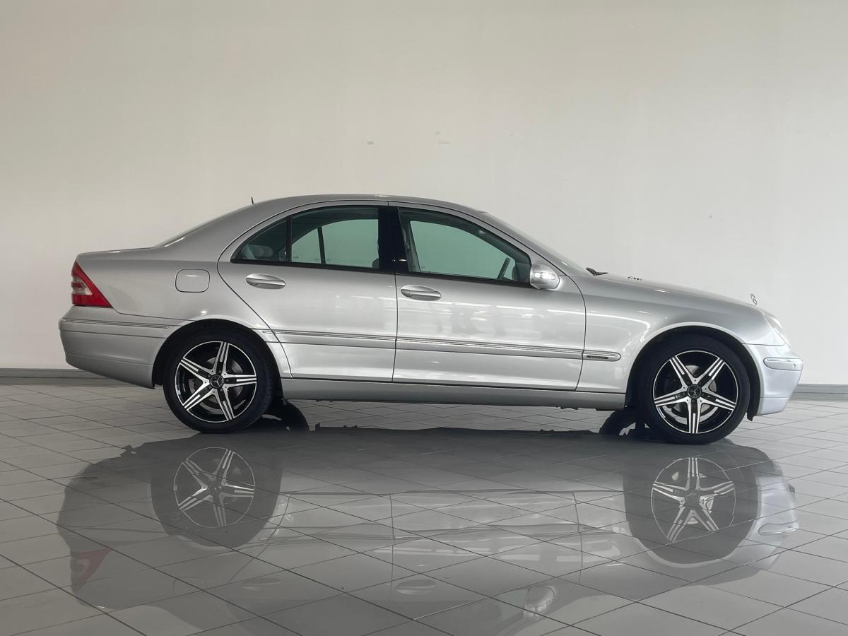 mercedes-benz-classe-c-2002-diesel-2148cc