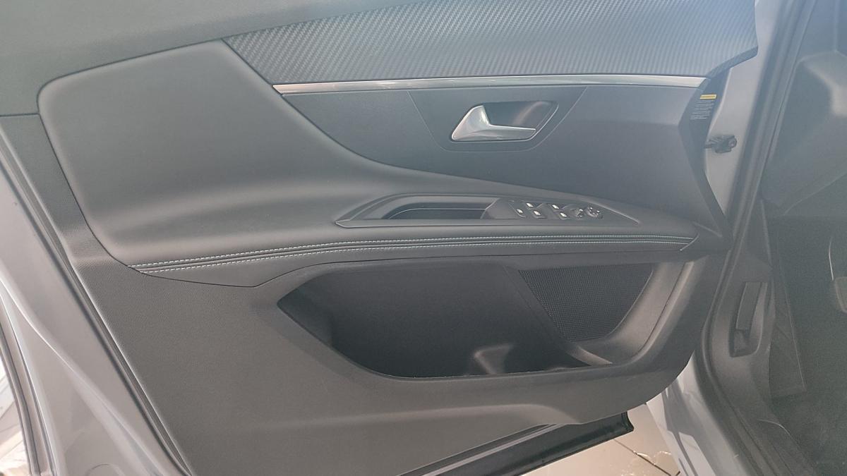 peugeot-3008-2022-diesel-1499cc