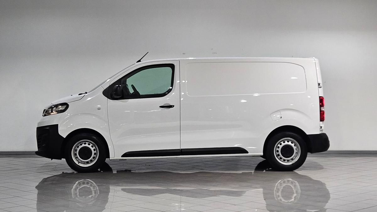 opel-vivaro-2022-diesel-1499cc