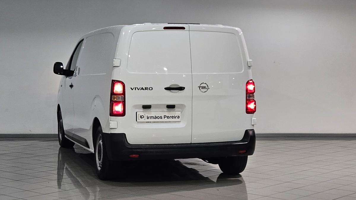 opel-vivaro-2022-diesel-1499cc