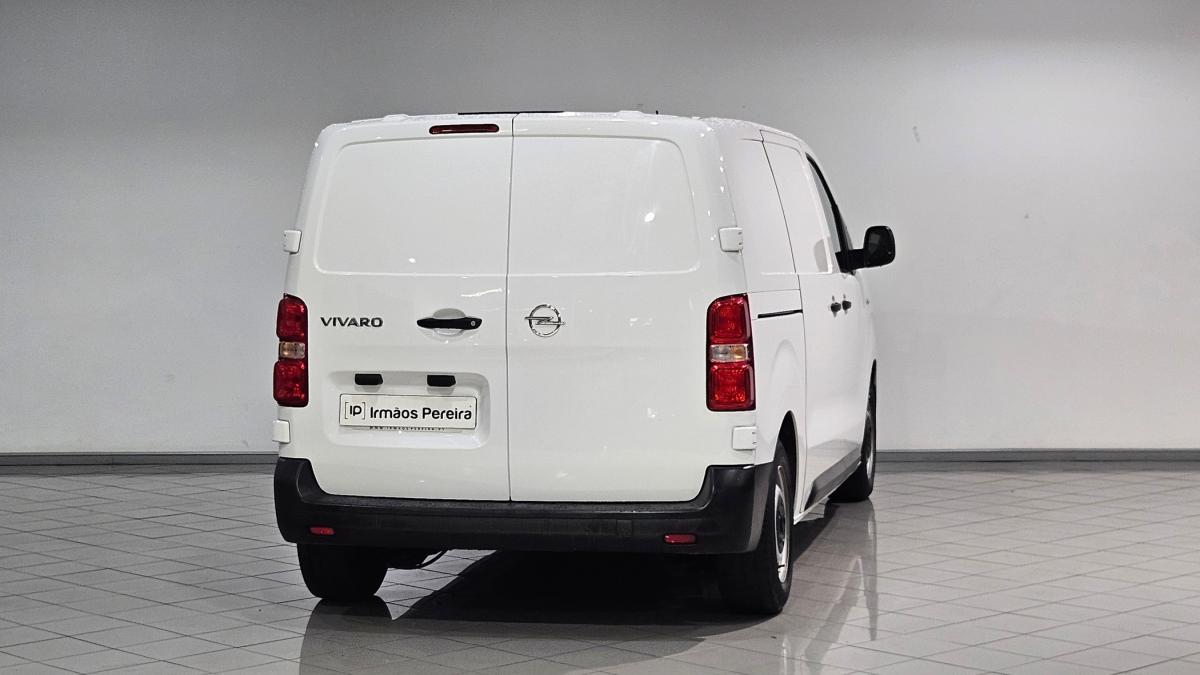 opel-vivaro-2022-diesel-1499cc