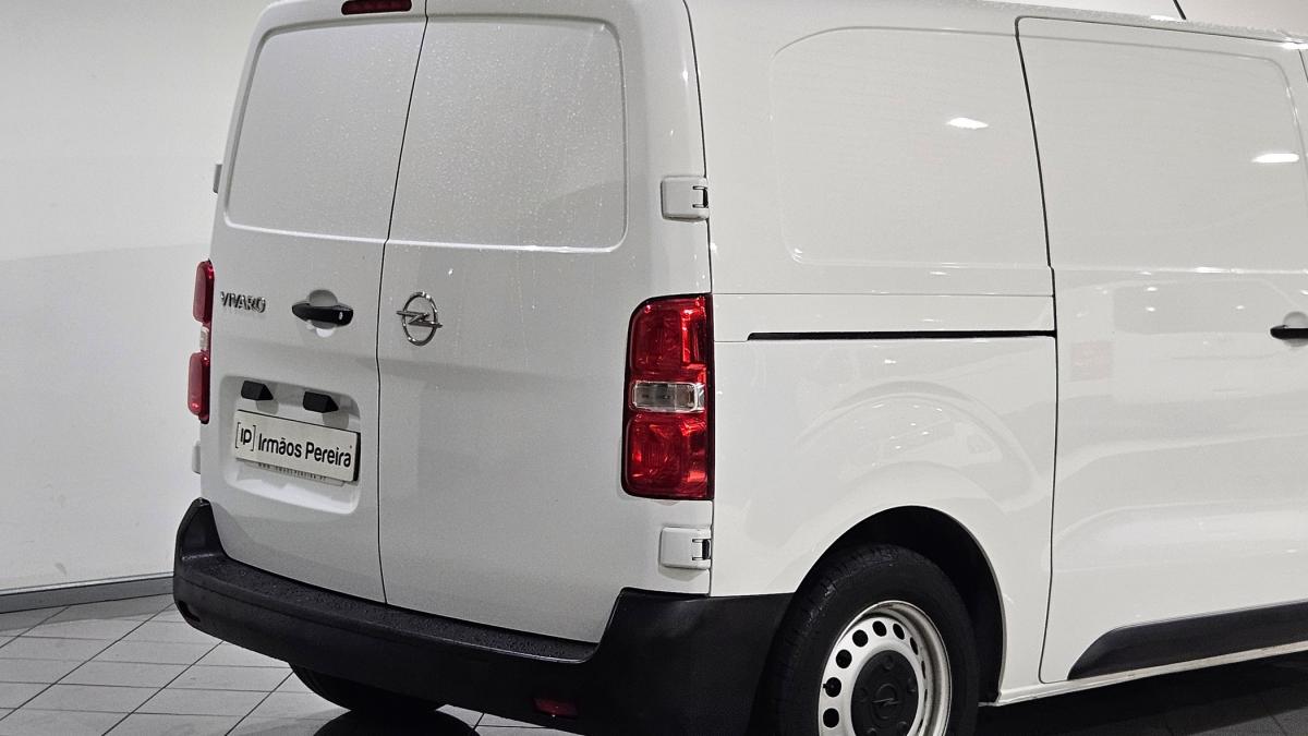 opel-vivaro-2022-diesel-1499cc