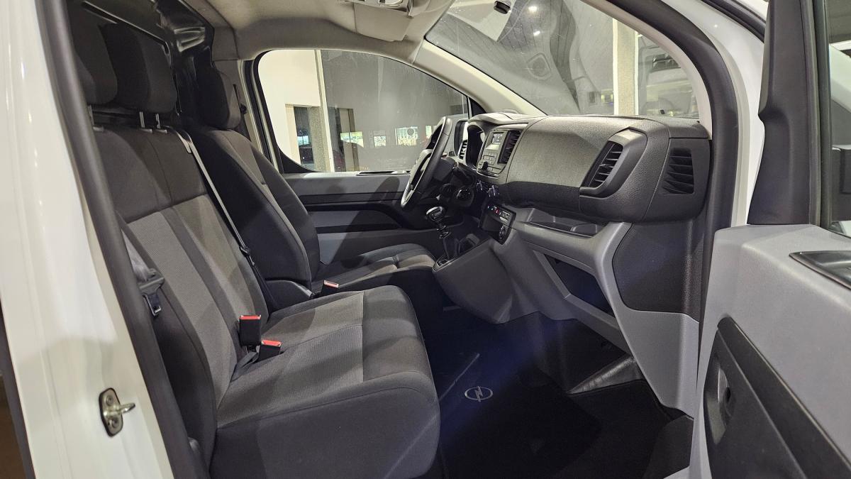 opel-vivaro-2022-diesel-1499cc