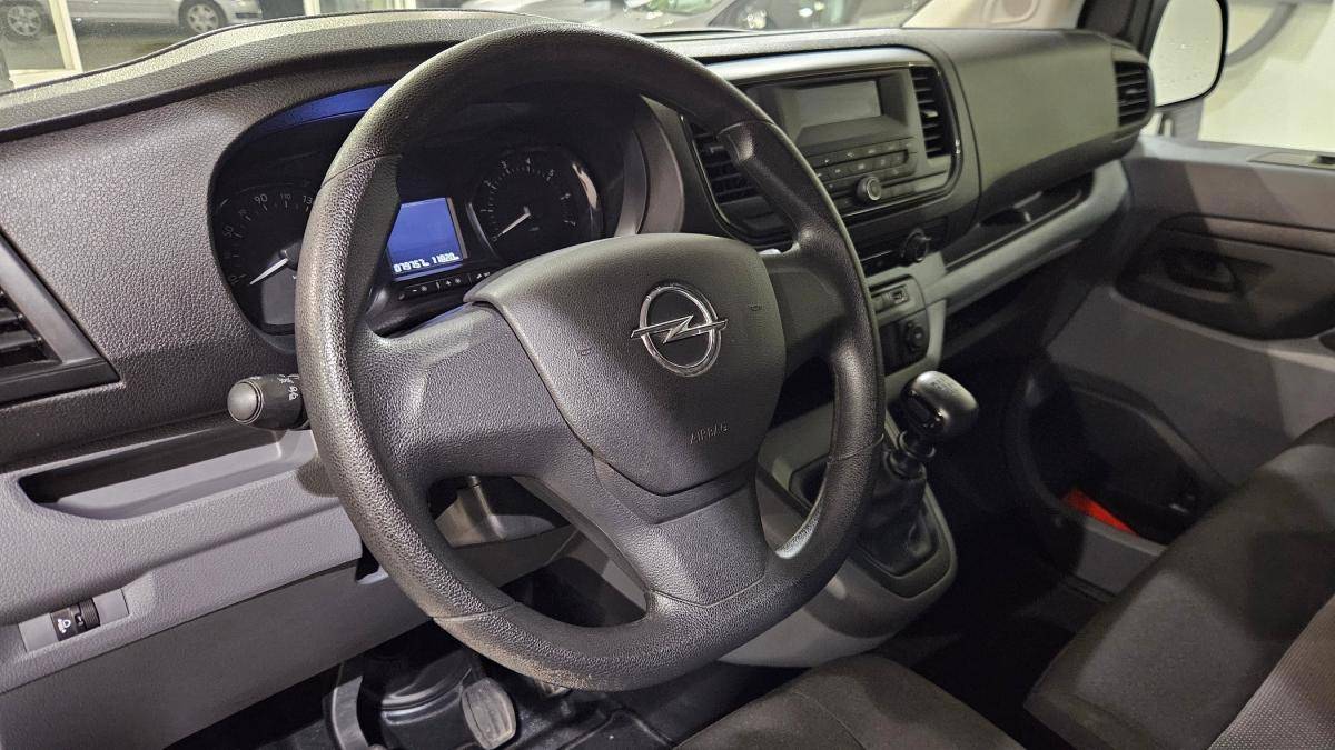 opel-vivaro-2022-diesel-1499cc