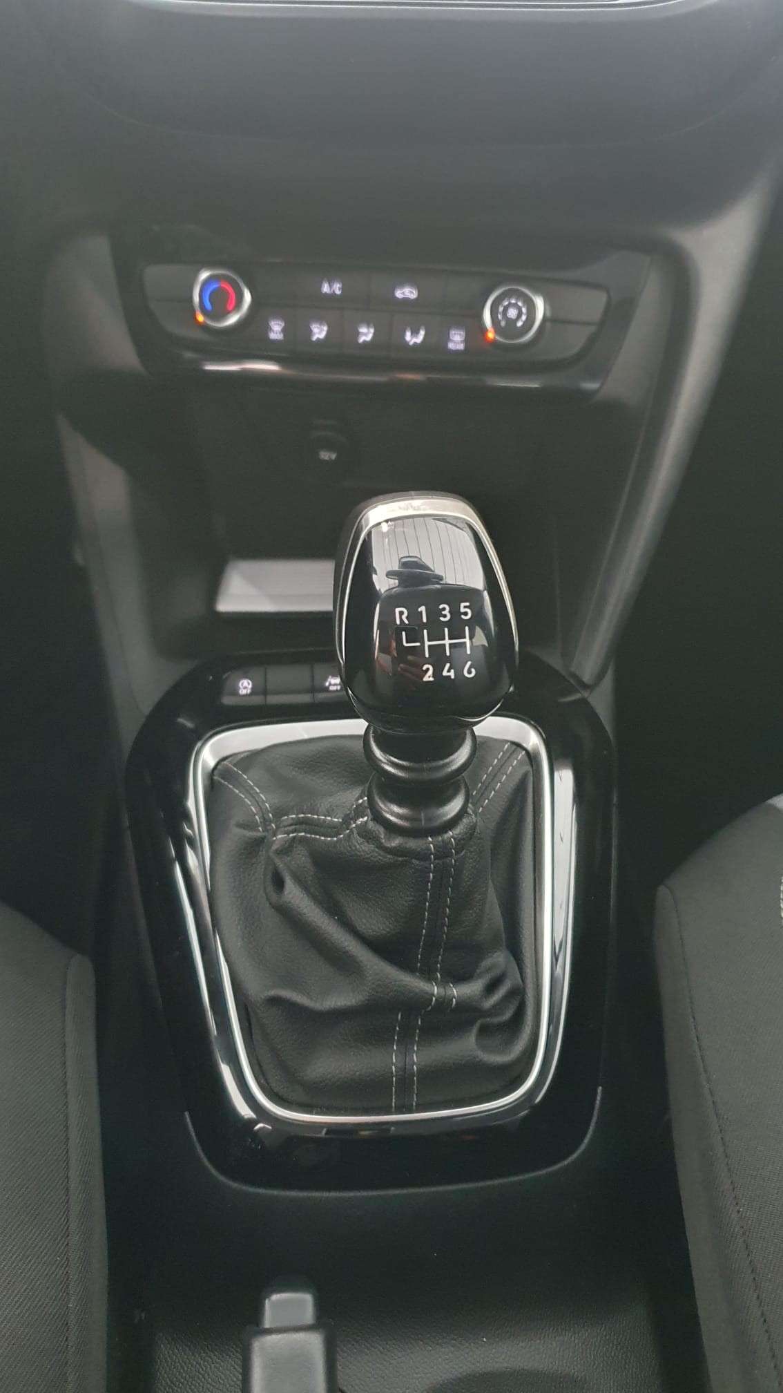 opel-corsa-2023-gasolina-1199cc