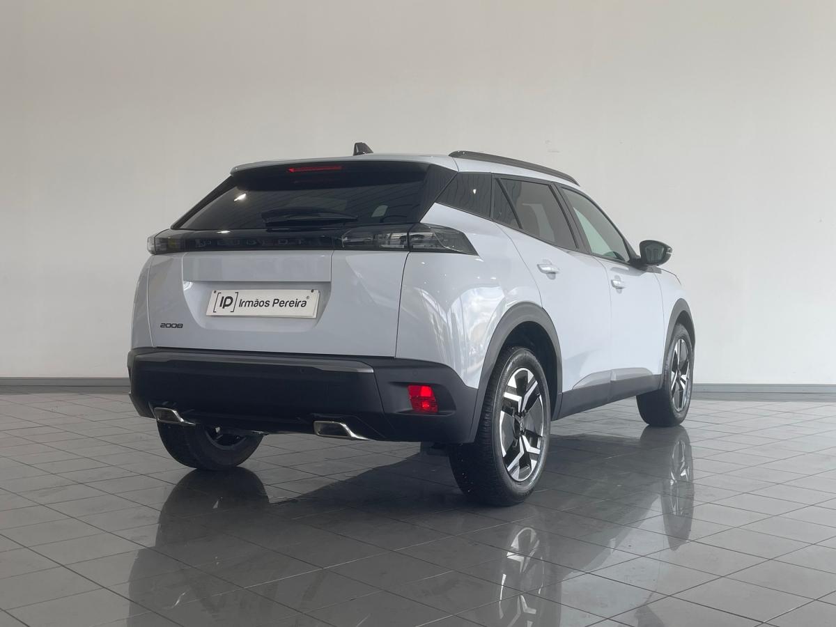 peugeot-2008-2024-gasolina-1199cc
