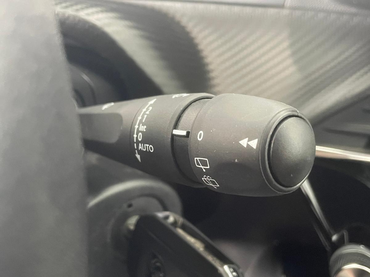 peugeot-2008-2024-gasolina-1199cc