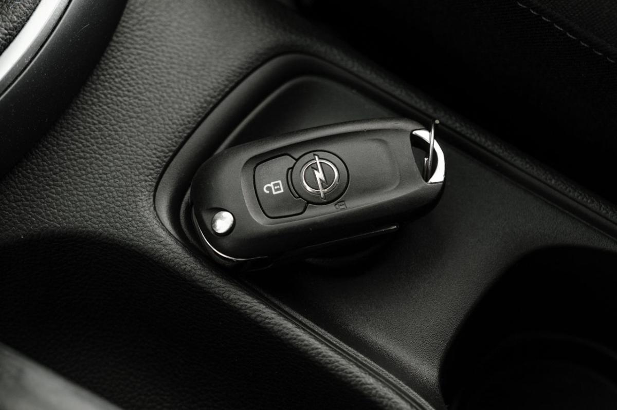 opel-astra-2019-gasolina-999cc