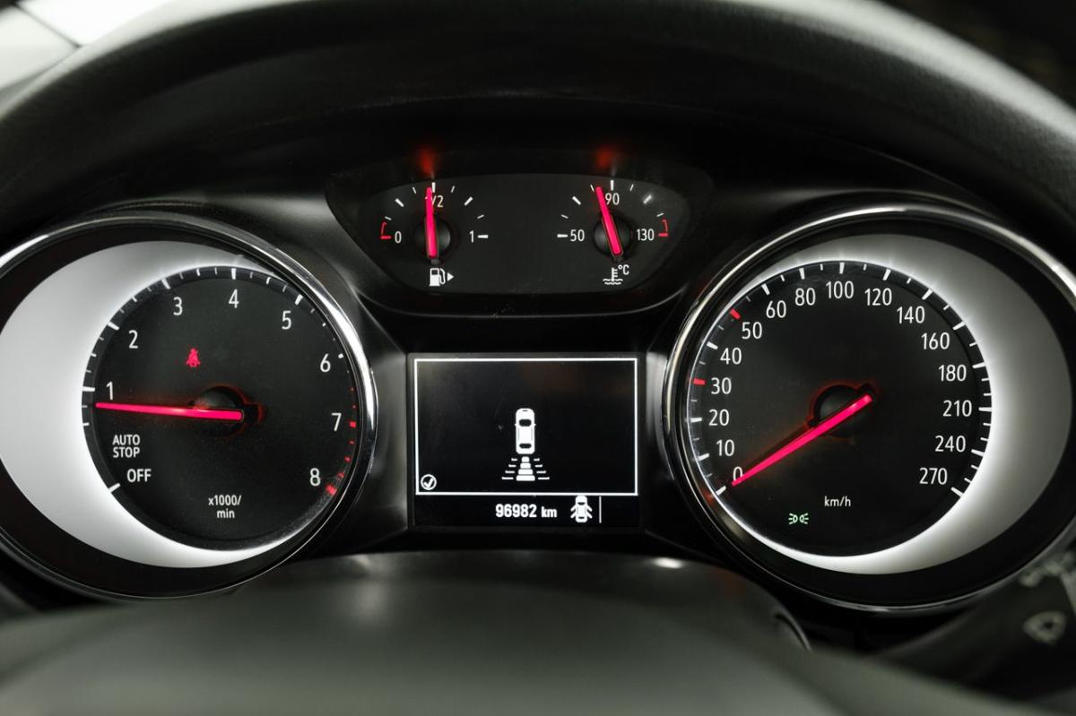 opel-astra-2019-gasolina-999cc