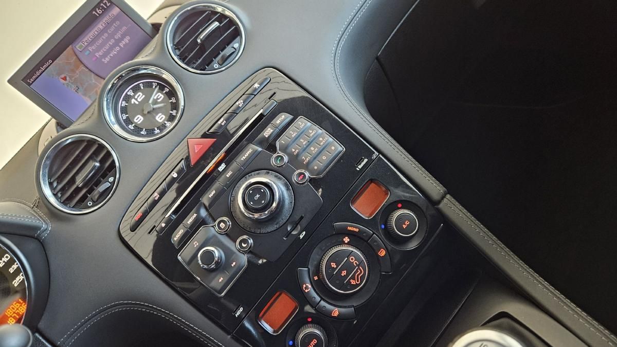 peugeot-rcz-2010-gasolina-1598cc