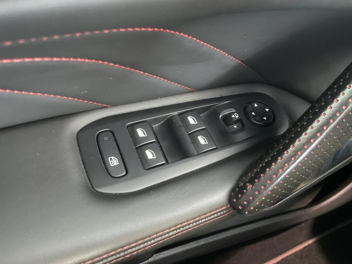peugeot-308-2016-gasolina-1598cc