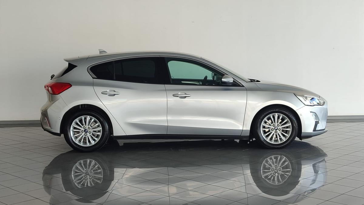 ford-focus-2019-diesel-1499cc