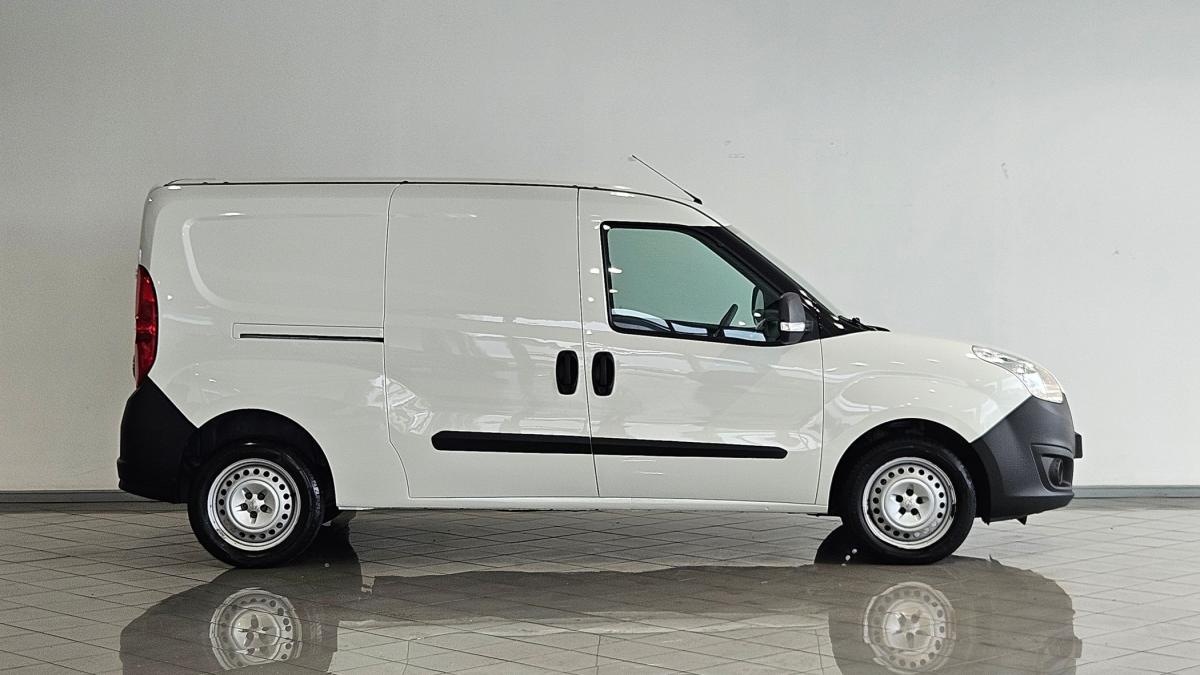 opel-combo-2018-diesel-1248cc