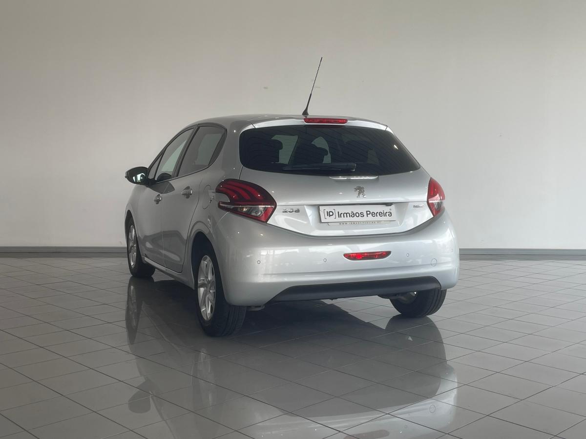 peugeot-208-2016-gasolina-1199cc