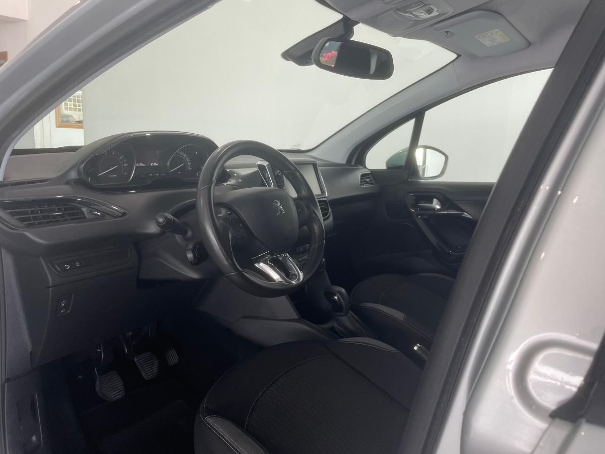 peugeot-208-2016-gasolina-1199cc