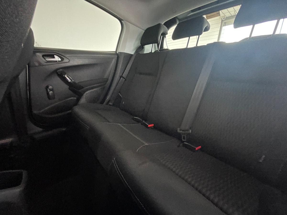 peugeot-208-2016-gasolina-1199cc