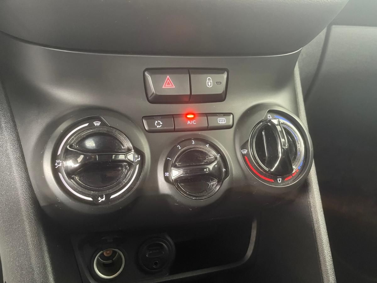 peugeot-208-2016-gasolina-1199cc