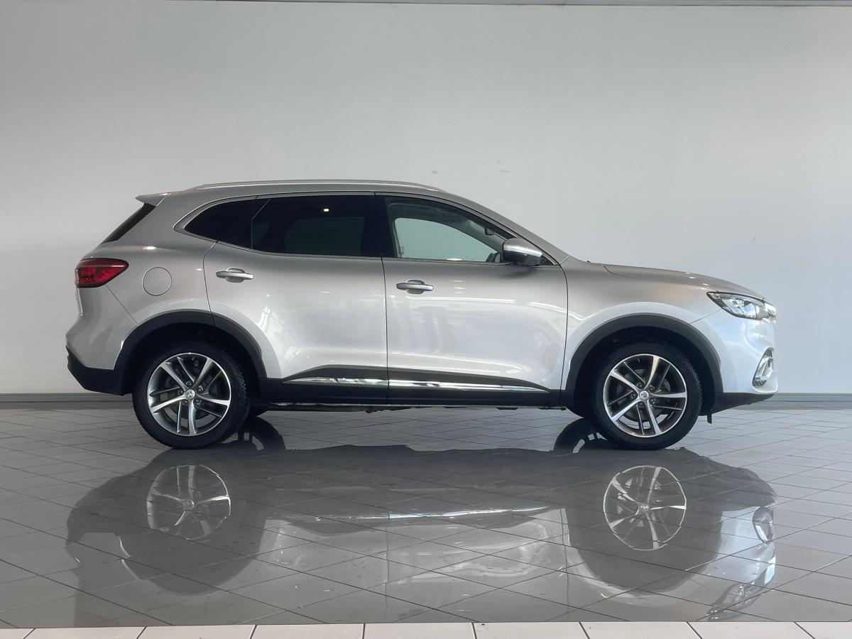 mg-hs-2022-hibrido-a-gasolina-1490cc