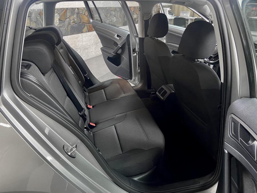volkswagen-golf-variant-2017-diesel-1598cc