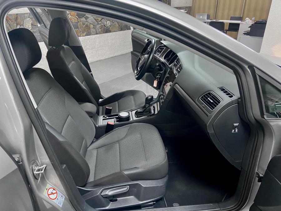 volkswagen-golf-variant-2017-diesel-1598cc