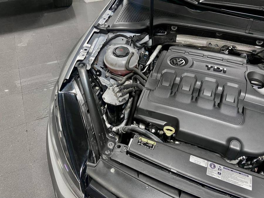 volkswagen-golf-variant-2017-diesel-1598cc