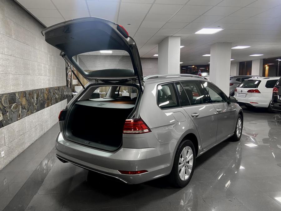 volkswagen-golf-variant-2017-diesel-1598cc