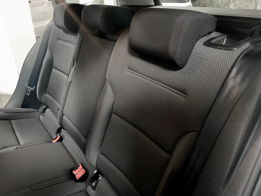 volkswagen-golf-variant-2017-diesel-1598cc