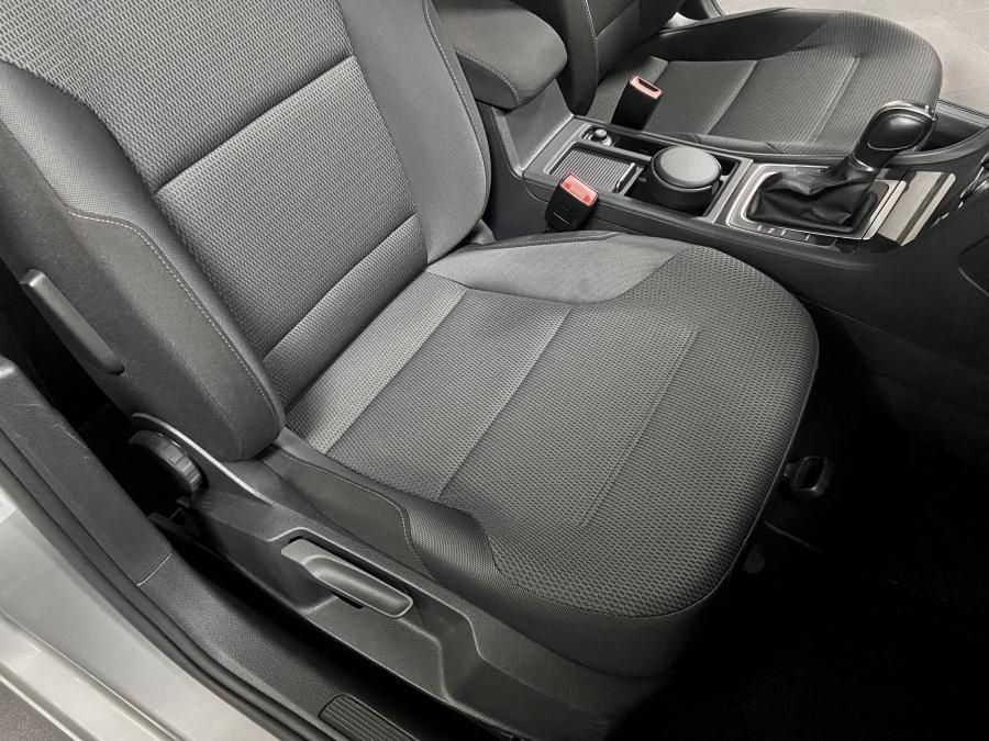 volkswagen-golf-variant-2017-diesel-1598cc