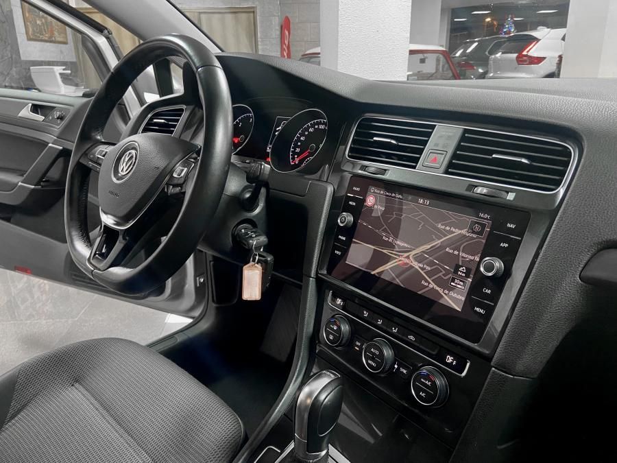 volkswagen-golf-variant-2017-diesel-1598cc