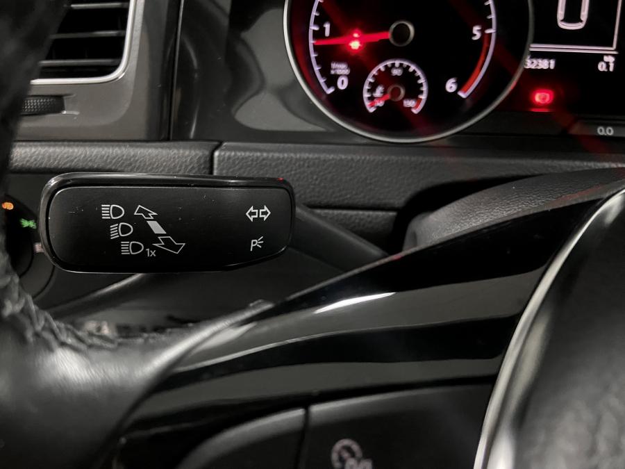 volkswagen-golf-variant-2017-diesel-1598cc