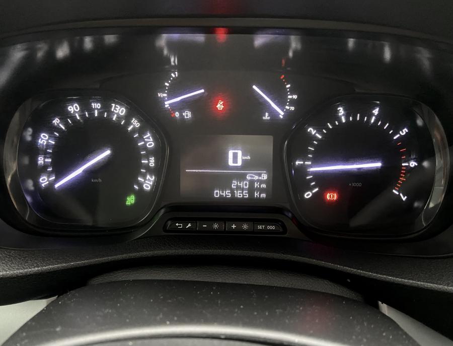 citroen-spacetourer-2019-diesel-1499cc