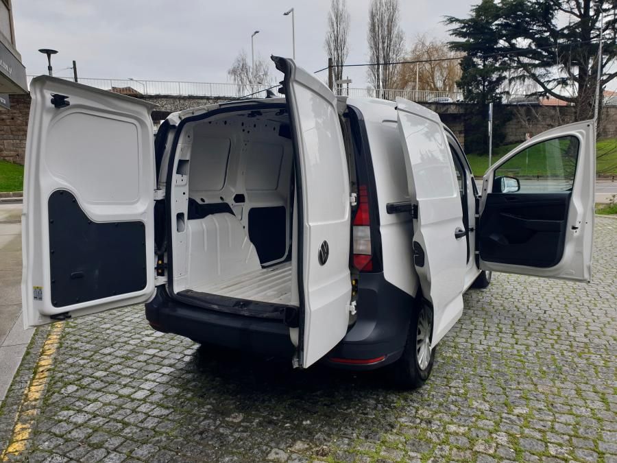 volkswagen-caddy-2022-diesel-1968cc