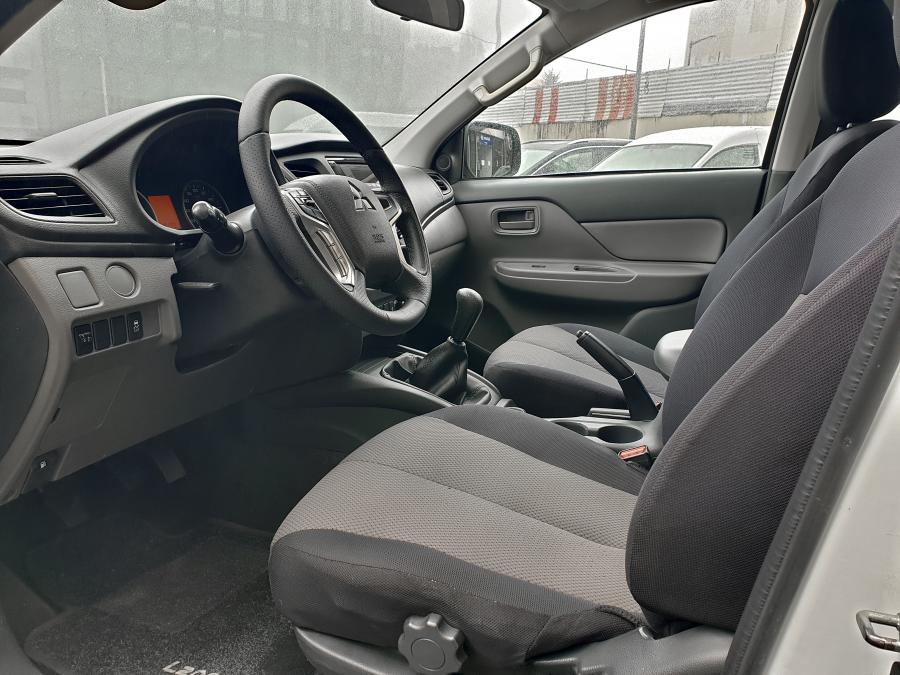 mitsubishi-l200-2017-diesel-2442cc