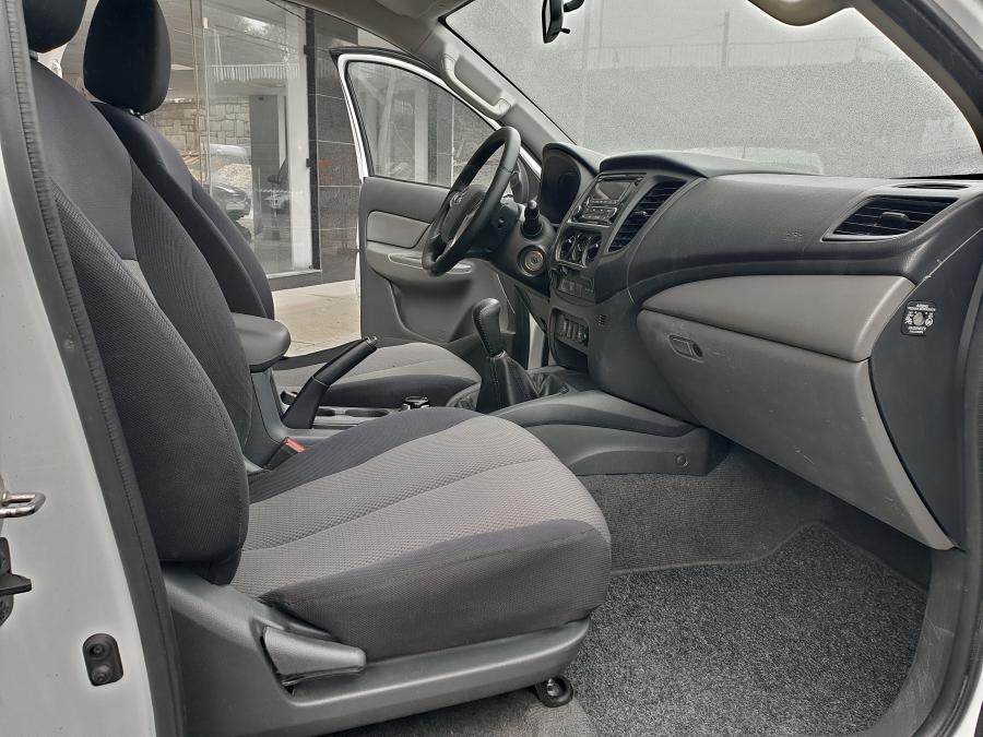 mitsubishi-l200-2017-diesel-2442cc