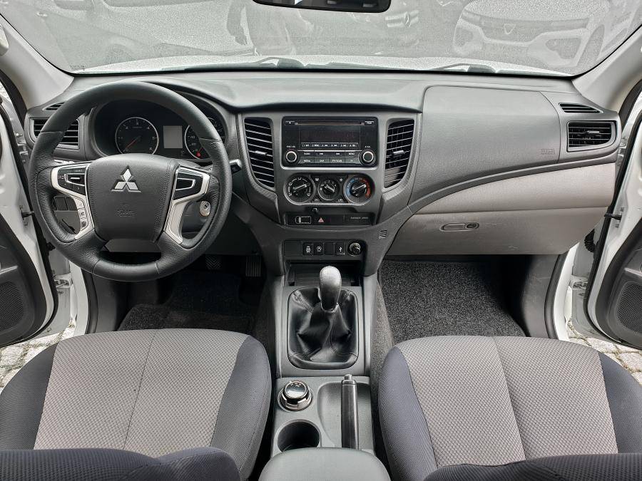mitsubishi-l200-2017-diesel-2442cc