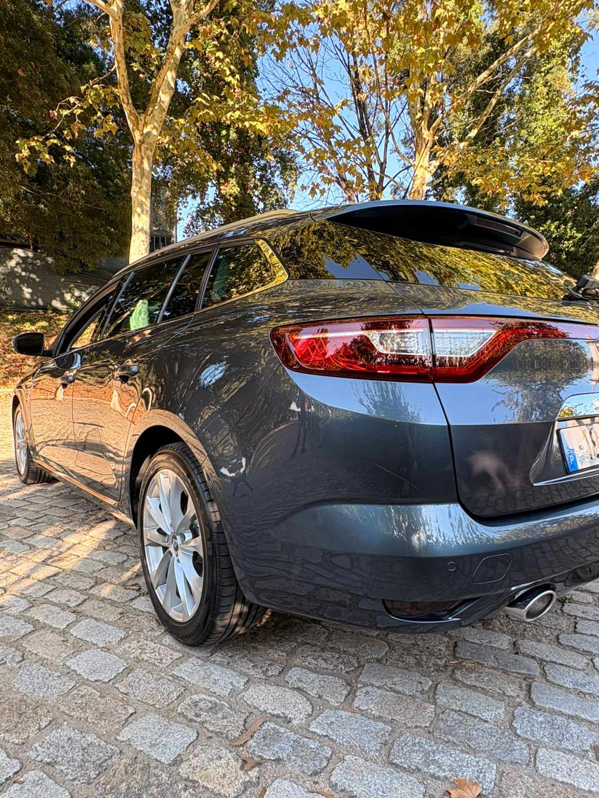renault-megane-sport-tourer-1-5-dci-2018-diesel-1461cc