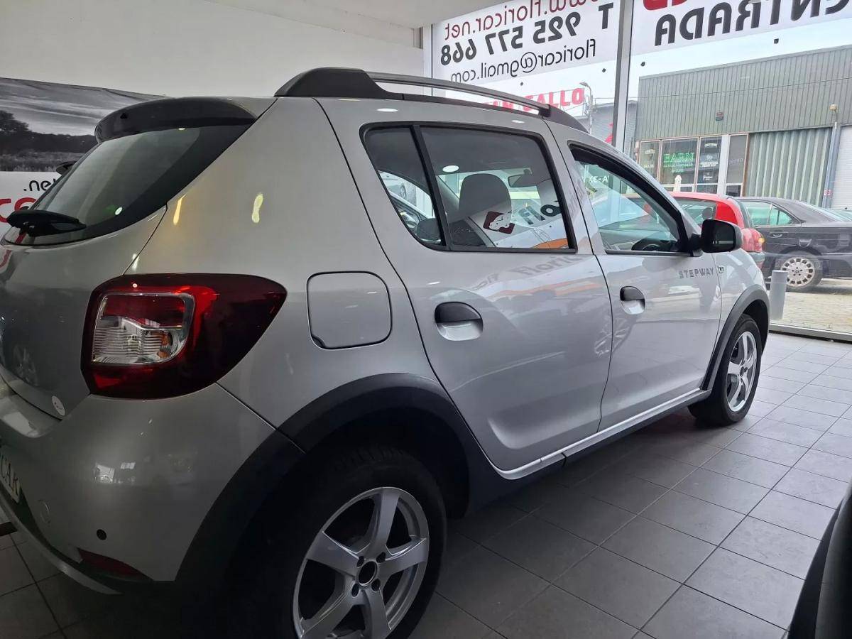 dacia-sandero-2014-gasolina-898cc
